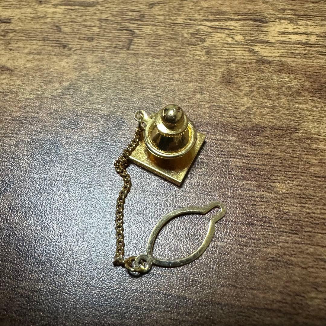 入手不可】大阪関西万博 ウーマンズパビリオン カルティエ ピンバッジ