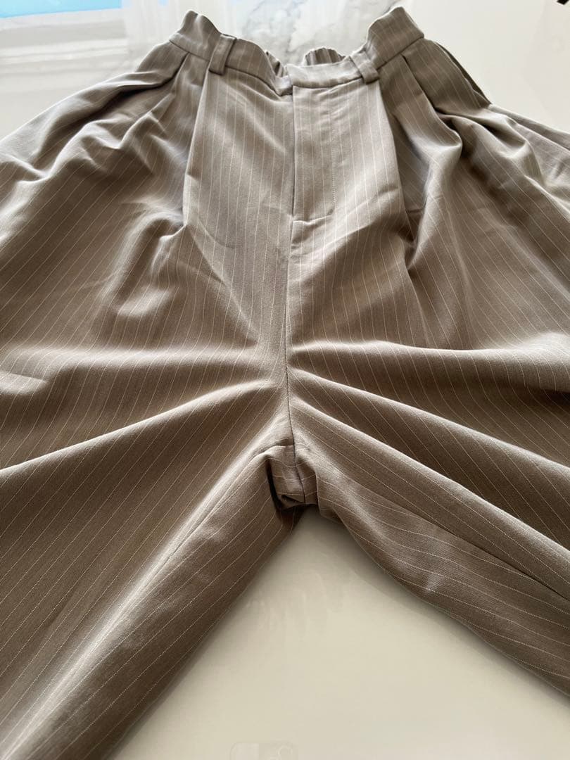 ANDRESD ピンストライプビスチェワイドパンツドレス　ベージュ　セットアップ