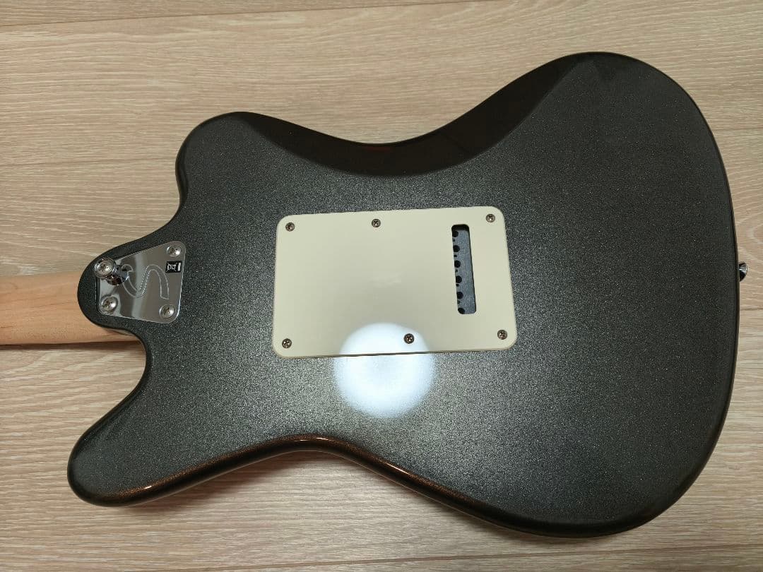 ギター Squier Paranormal Super-Sonic