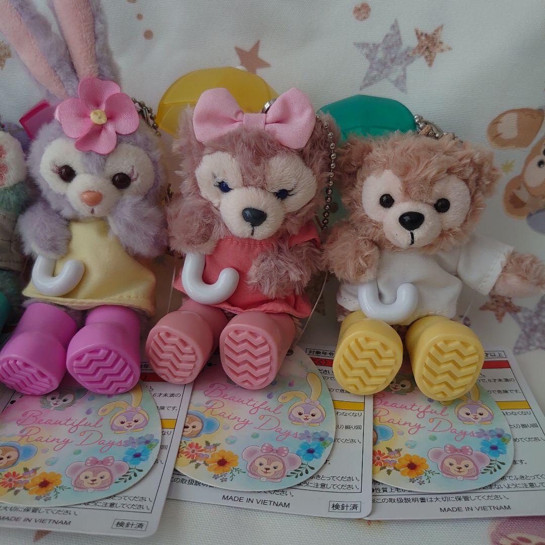 新品ダッフィー&フレンズレイニーデイズディズニーぬいぐるみストラップ