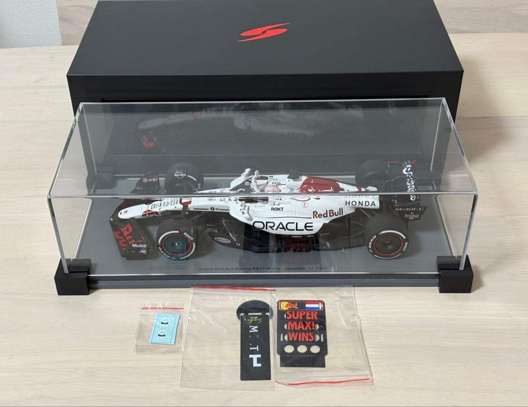 スパーク spark 1/18 RB21 2025日本GP M.フェルスタッペン - メルカリ