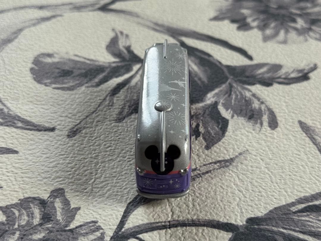 ディズニー 100周年 ディズニークルーザー トミカ