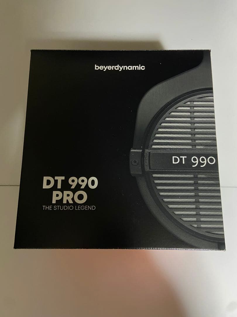 beyerdynamic DT 990 PRO 250Ω DT 990 PRO: Open studio monitoring headphones | beyerdynamic