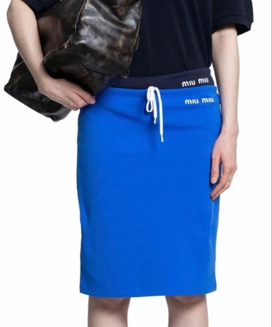 miu miu ストレッチ ナイロン スカート 青 40