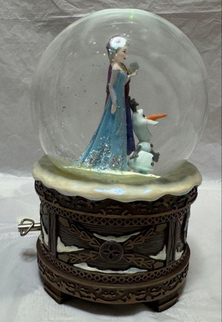 ディズニーストア アナと雪の女王 オルゴール付きスノーグローブ