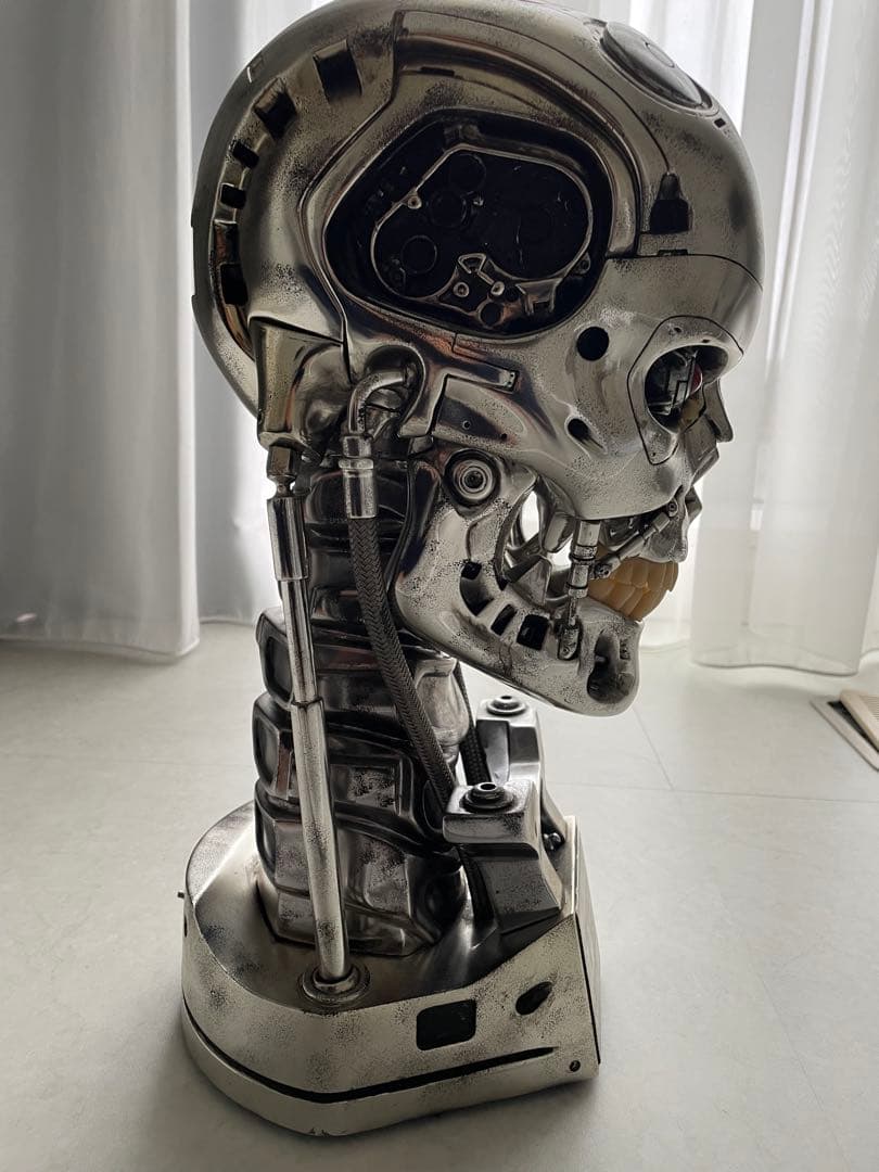 サイドショー ターミネーター2 T-800ライフサイズコレクティブルエンドスカル