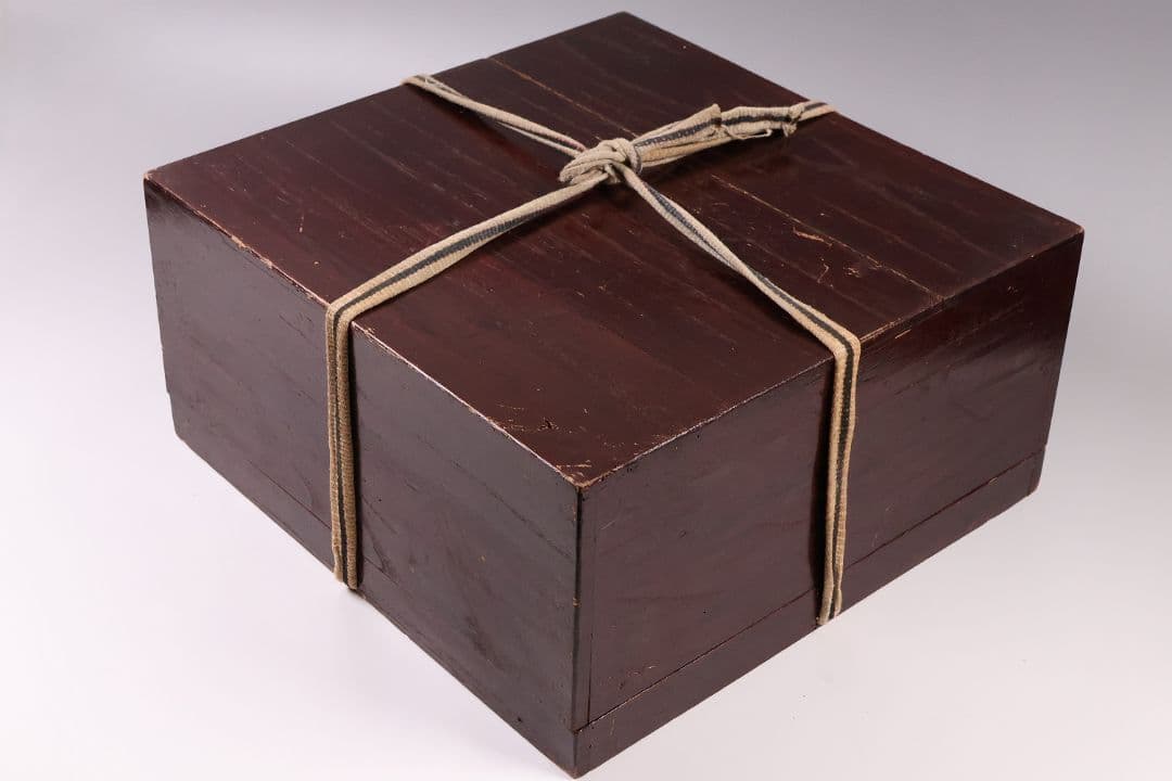 MA699】加賀蒔絵 饅羹重 内梨地 花車 金蒔絵 木製漆器 饅頭箱 菓子