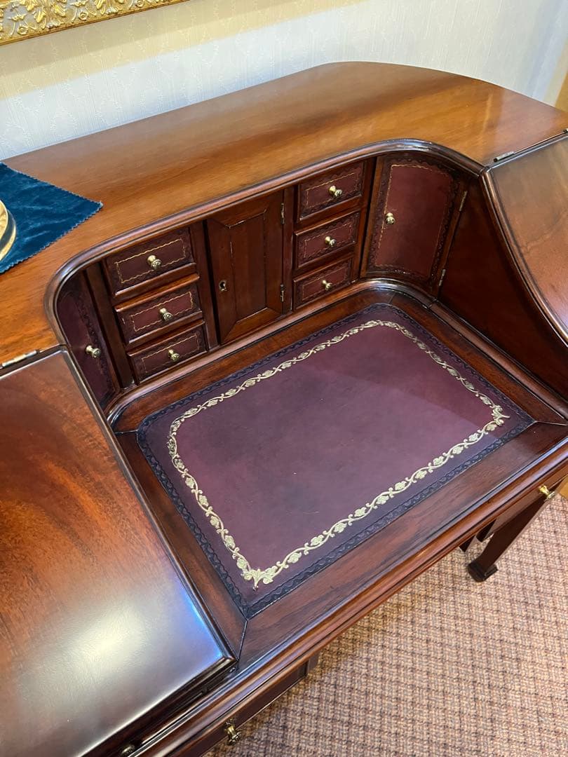 ビクトリアンスタイル 木製文机 アンティーク 鍵付き ライティング