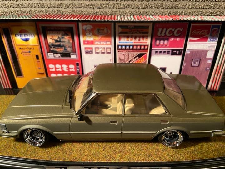 1/24 アリイ 51 クレスタ カスタム ジオラマ 旧車 グラチャン