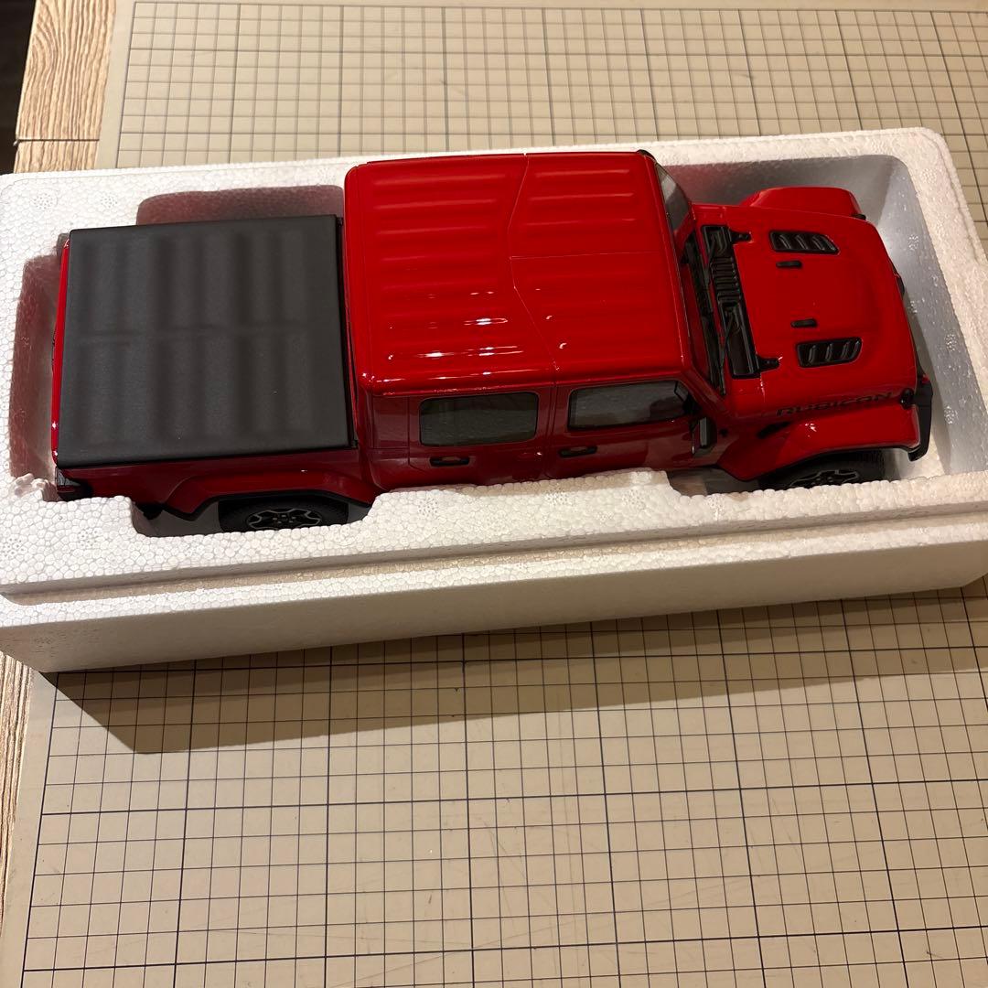 GT SPIRIT Jeep Gladiator 赤 1:18