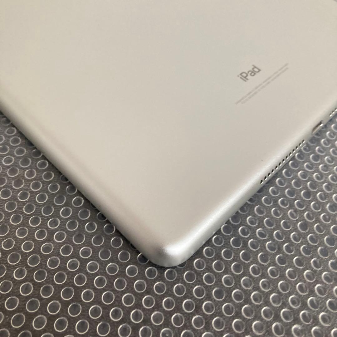 879【早い者勝ち】電池最良好☆iPad6 第6世代 32GB WIFIモデル☆