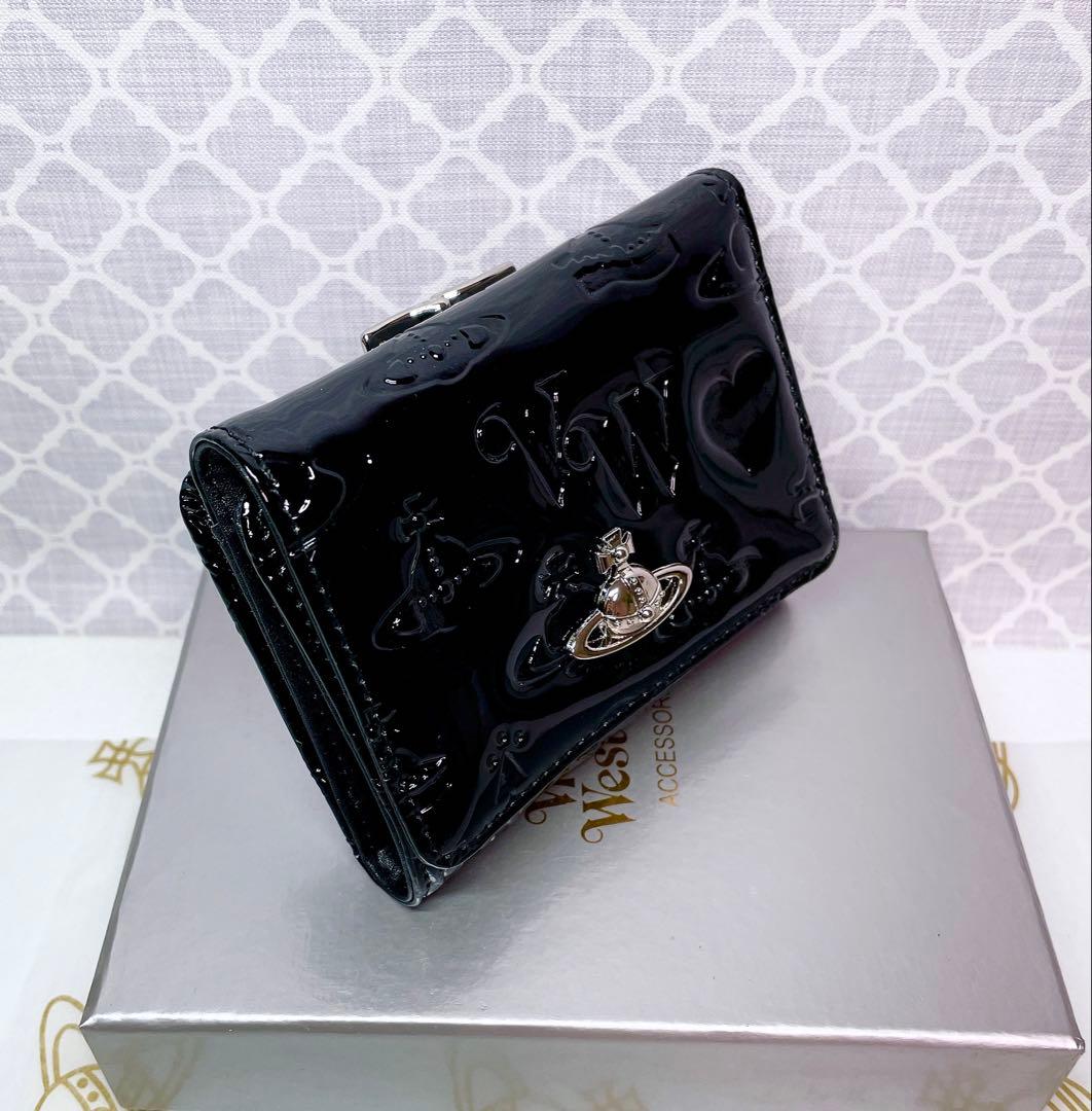 【内側に素敵な柄♡新作】Vivienne Westwood 折財布 黒 エナメル