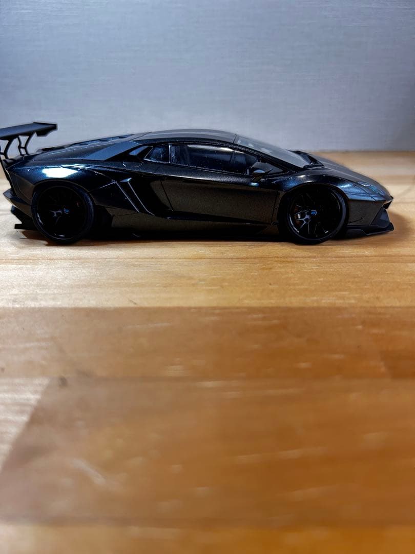 値引き！1/24アオシマ ランボルギーニ リバティーウォーク