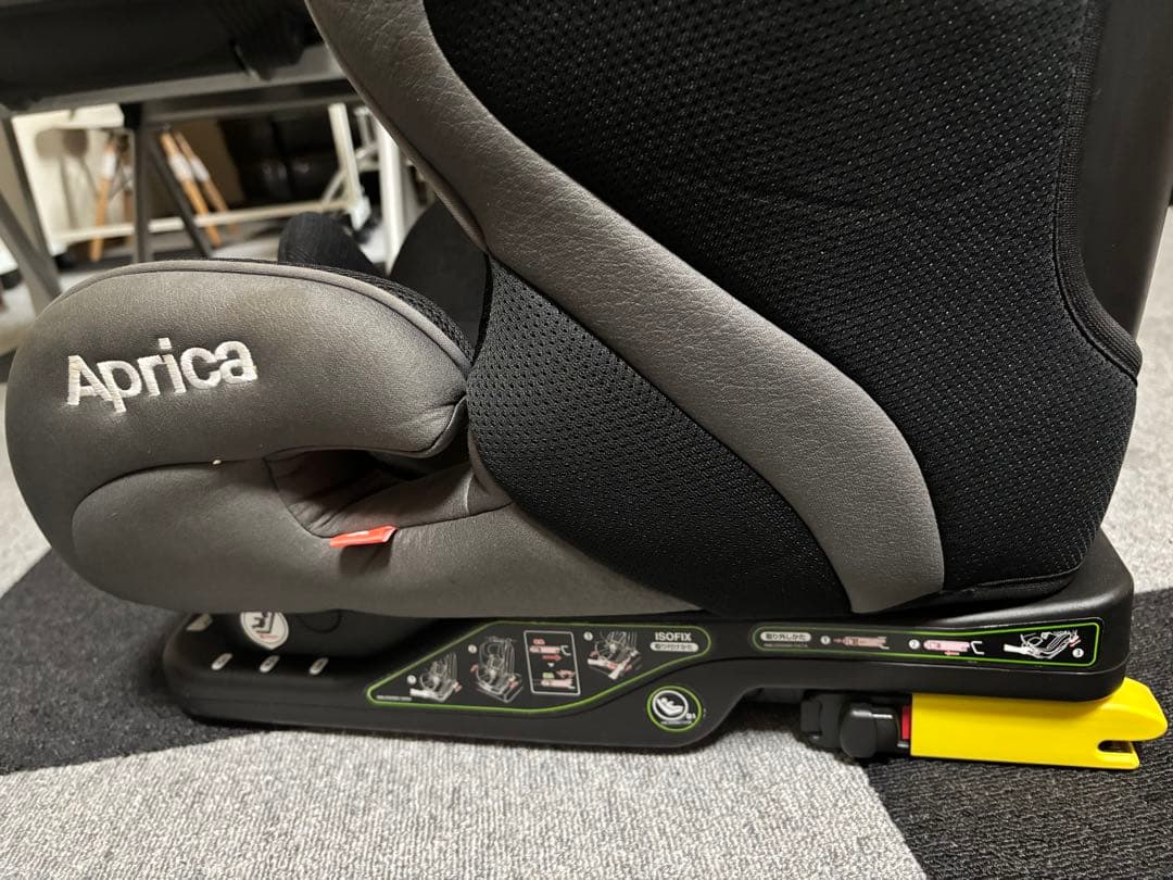 Aprica チャイルドシート ブラック/グレー