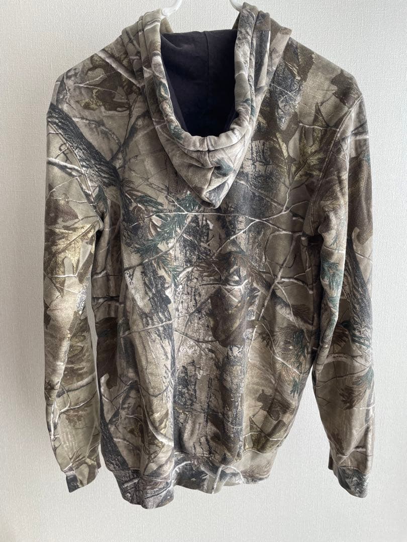 Carhartt 迷彩柄 フルジップパーカー