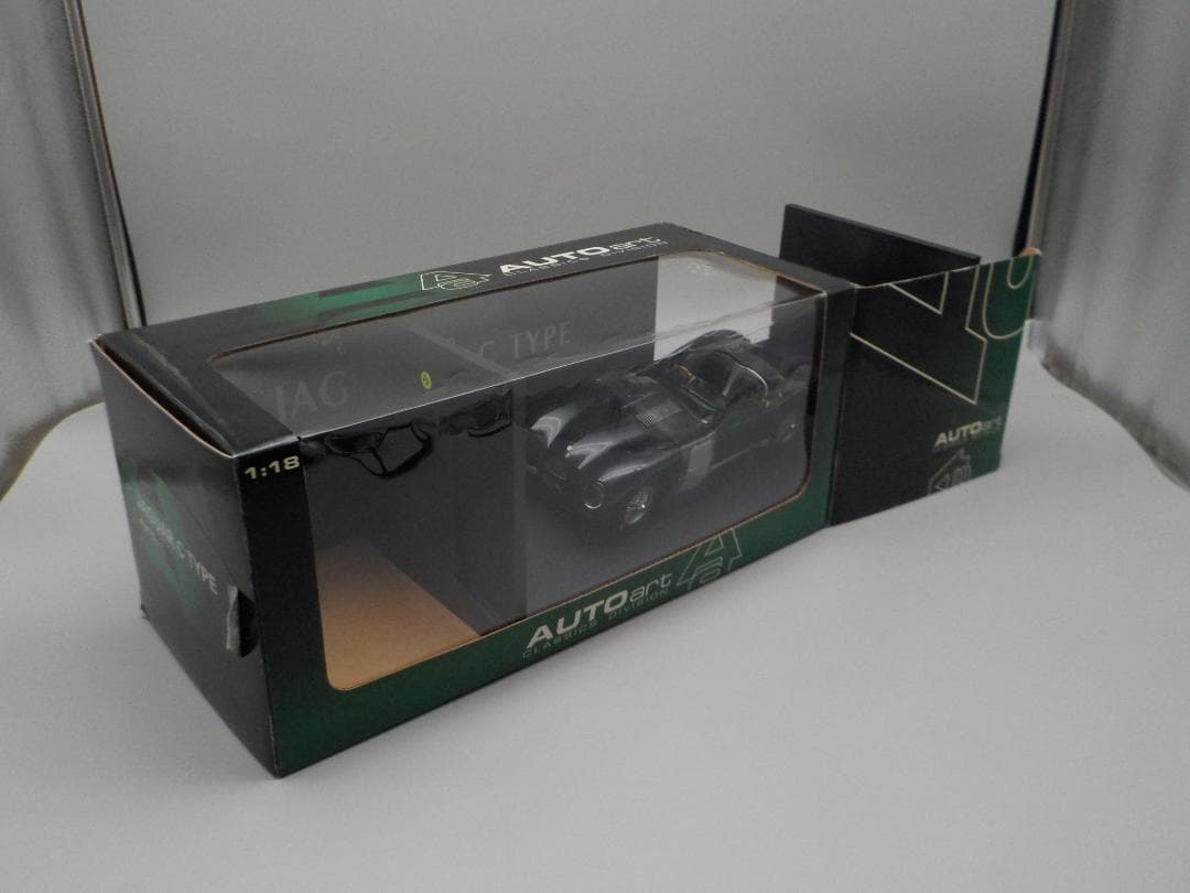 AutoArt 　Jagur C-type 18分の1サイズ