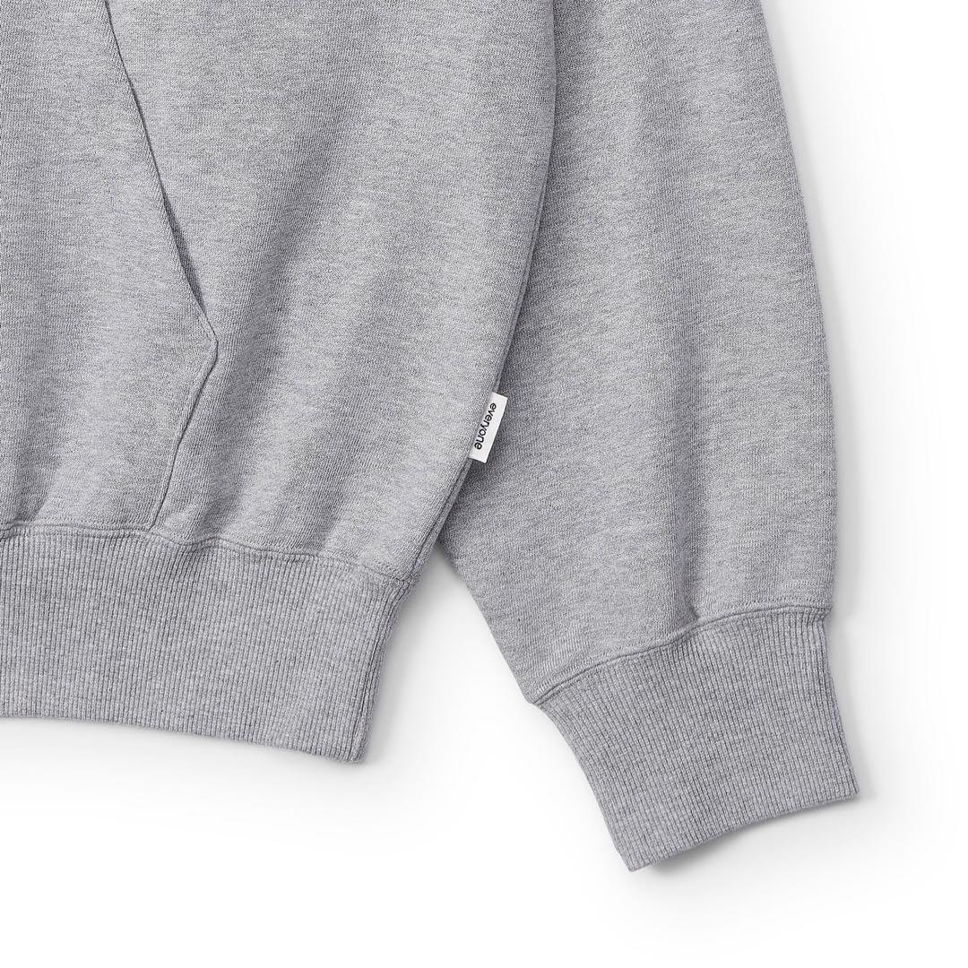 トップス everyone j.30000 throwie back logo hoodi