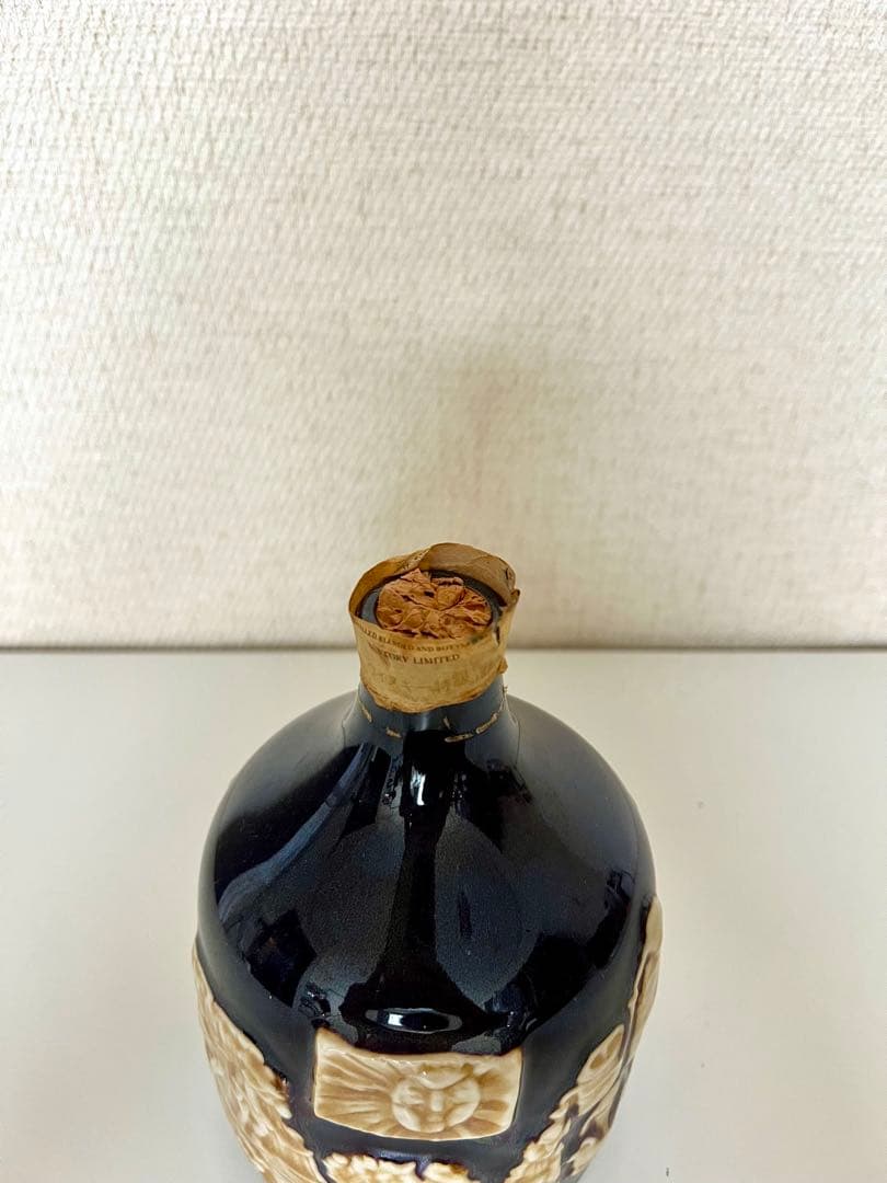 未開栓】SUNTORY THE WHISKY 有田焼 760ml 古酒