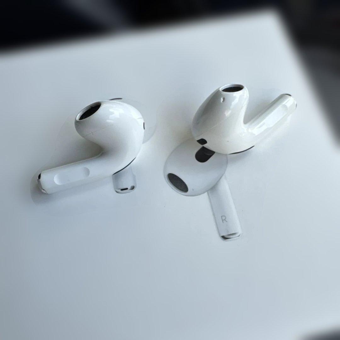 Apple AirPods3世代 箱付き ケース 両イヤホン完備