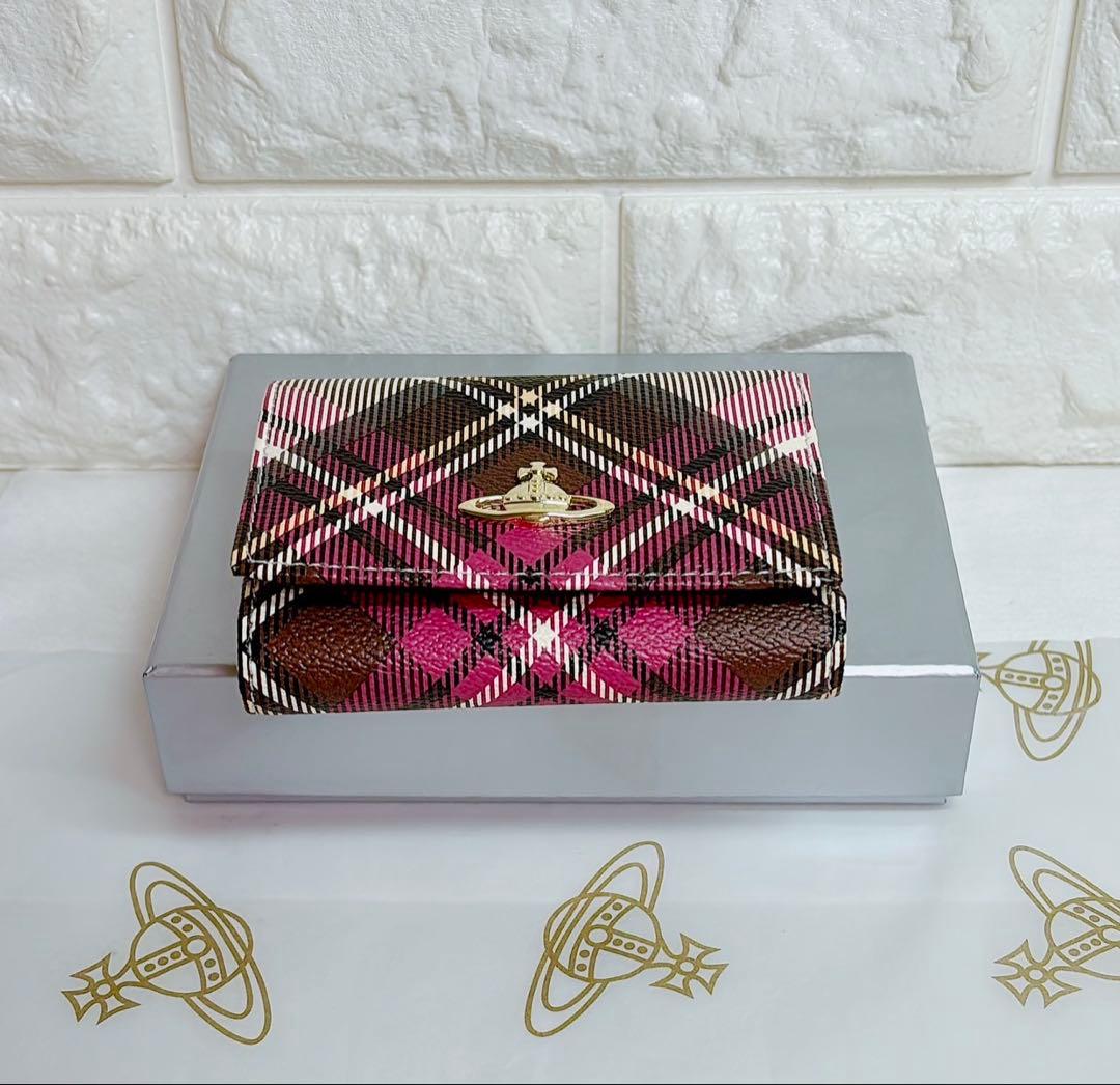 ショッパー付き◇新品】可愛い ヴィヴィアン・ウエストウッド 三つ折り財布