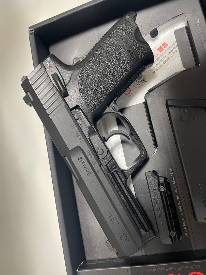 東京マルイ　ガスブローバック USP フルサイズ