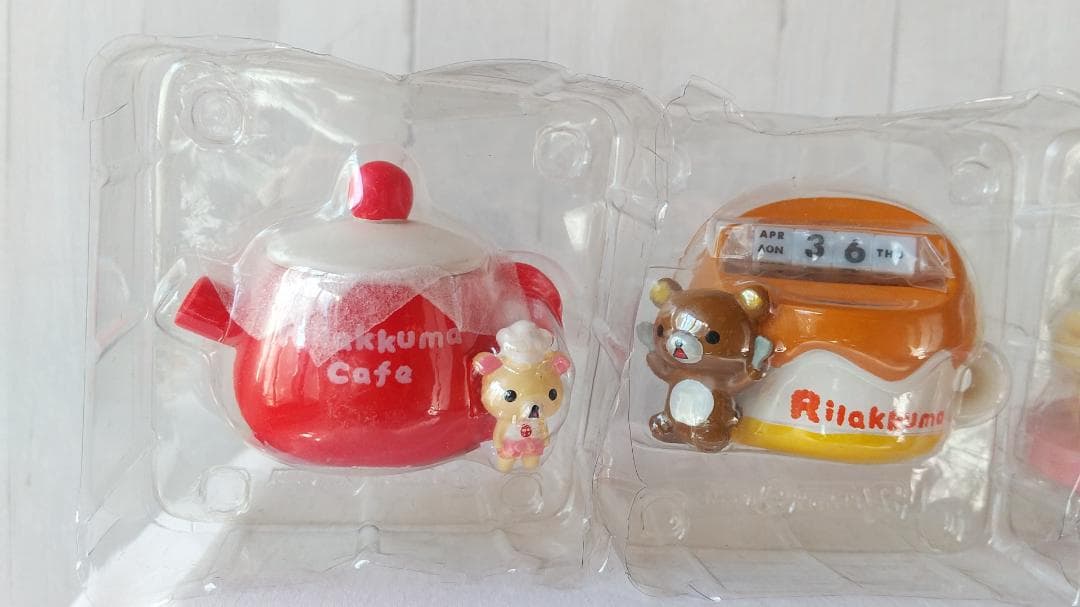 リラックマ　コリラックマ　小物入れ　万年カレンダー　カフェ　置物