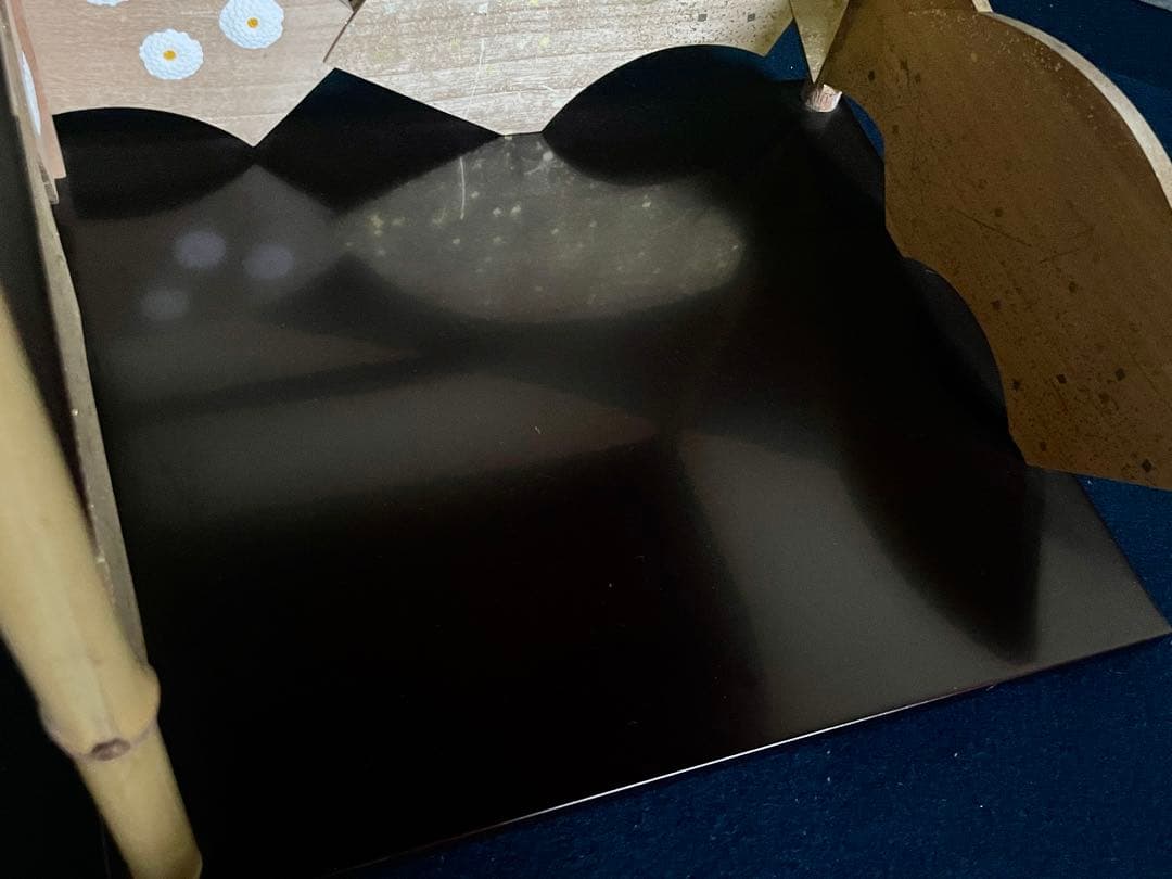 美品】 「祖」 裏千家 鵬雲斎好 寿扇棚 春斎 溜塗 菊置上