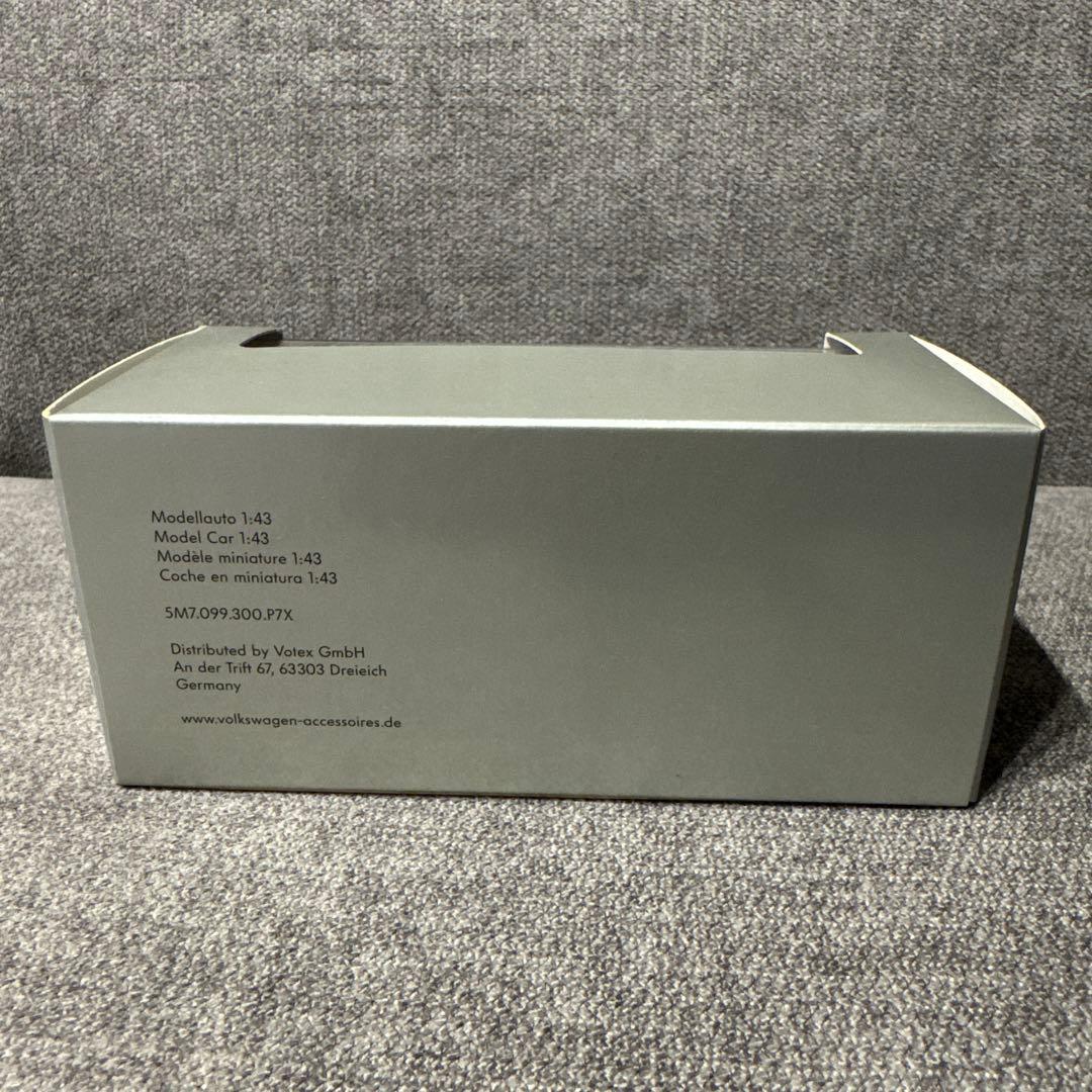 激レア Volkswagen Cross Golf ミニカー 1/43