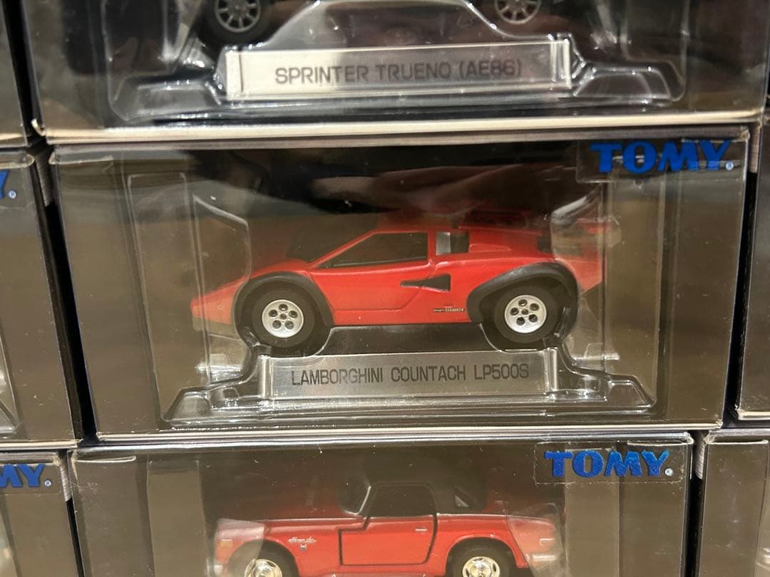 トミカリミテッド