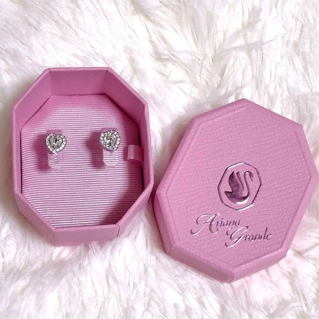 Ariana Grande x Swarovski スタッドピアス ハート型 SWAROVSKI｜【公式】【スワロフスキー】Ariana Grande x Swarovski