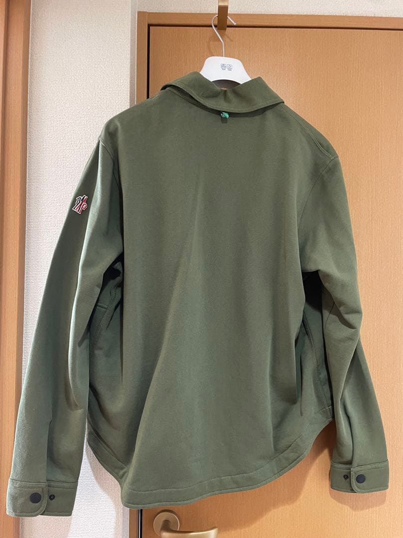 MONCLER オリーブグリーンジャケット
