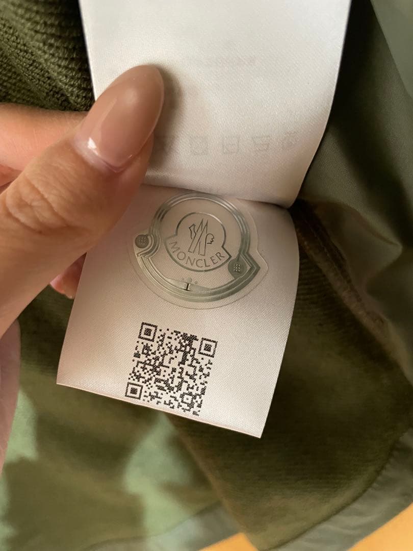 MONCLER オリーブグリーンジャケット