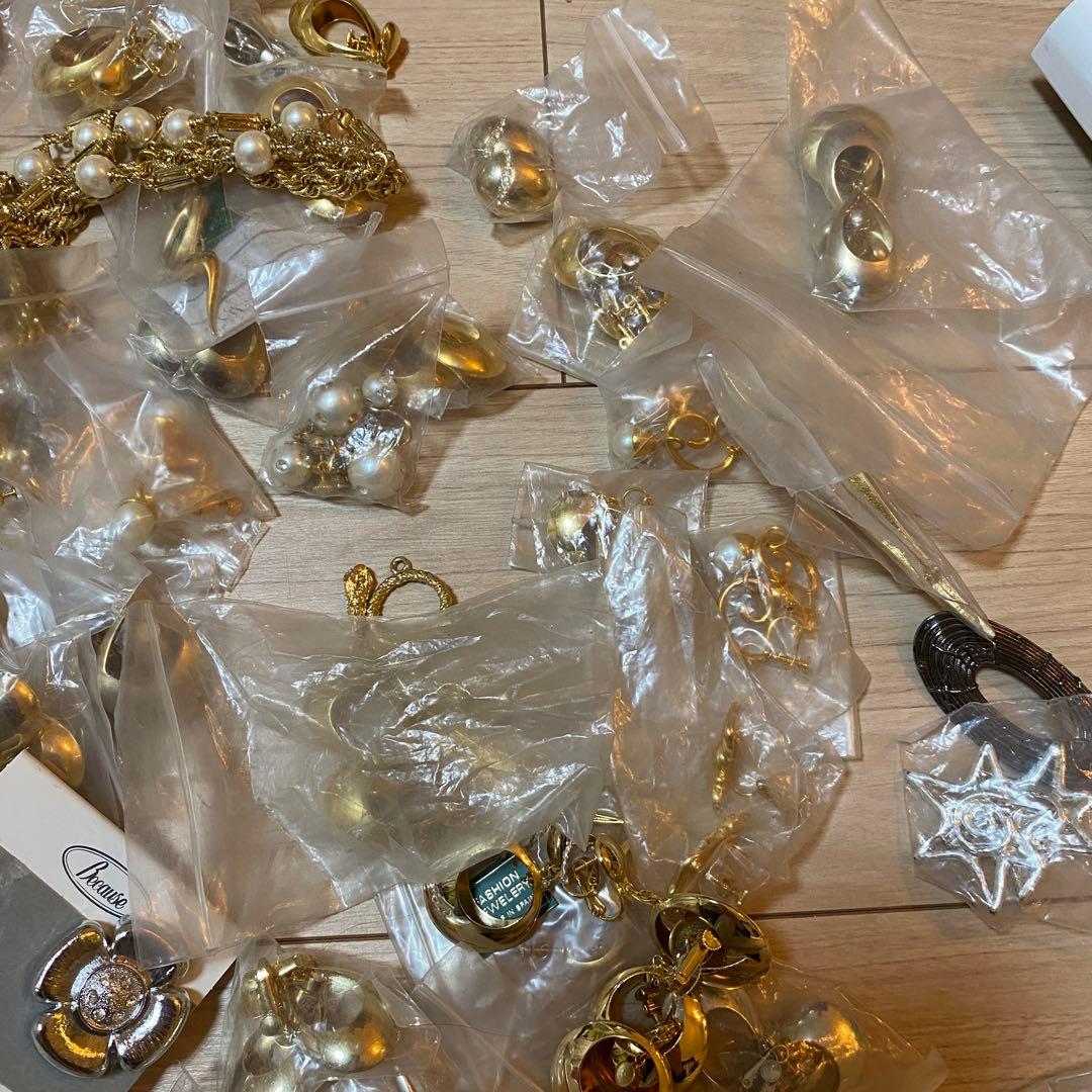 も*し様 アクセサリー まとめ売り 大量 約3kg ゴールド/シルバー色 イヤリ