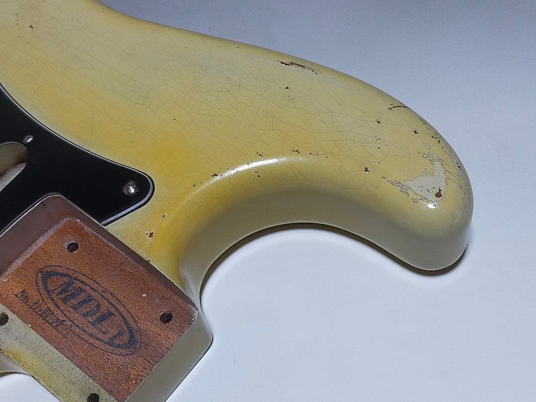 フェンダージャパンネック/マホガニー2Pレリックボディ