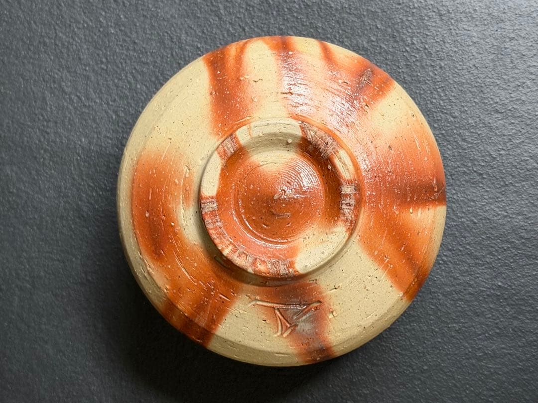 山本雄一 備前焼緋襷茶碗 共箱 緋襷 県重要無形文化財 - メルカリ