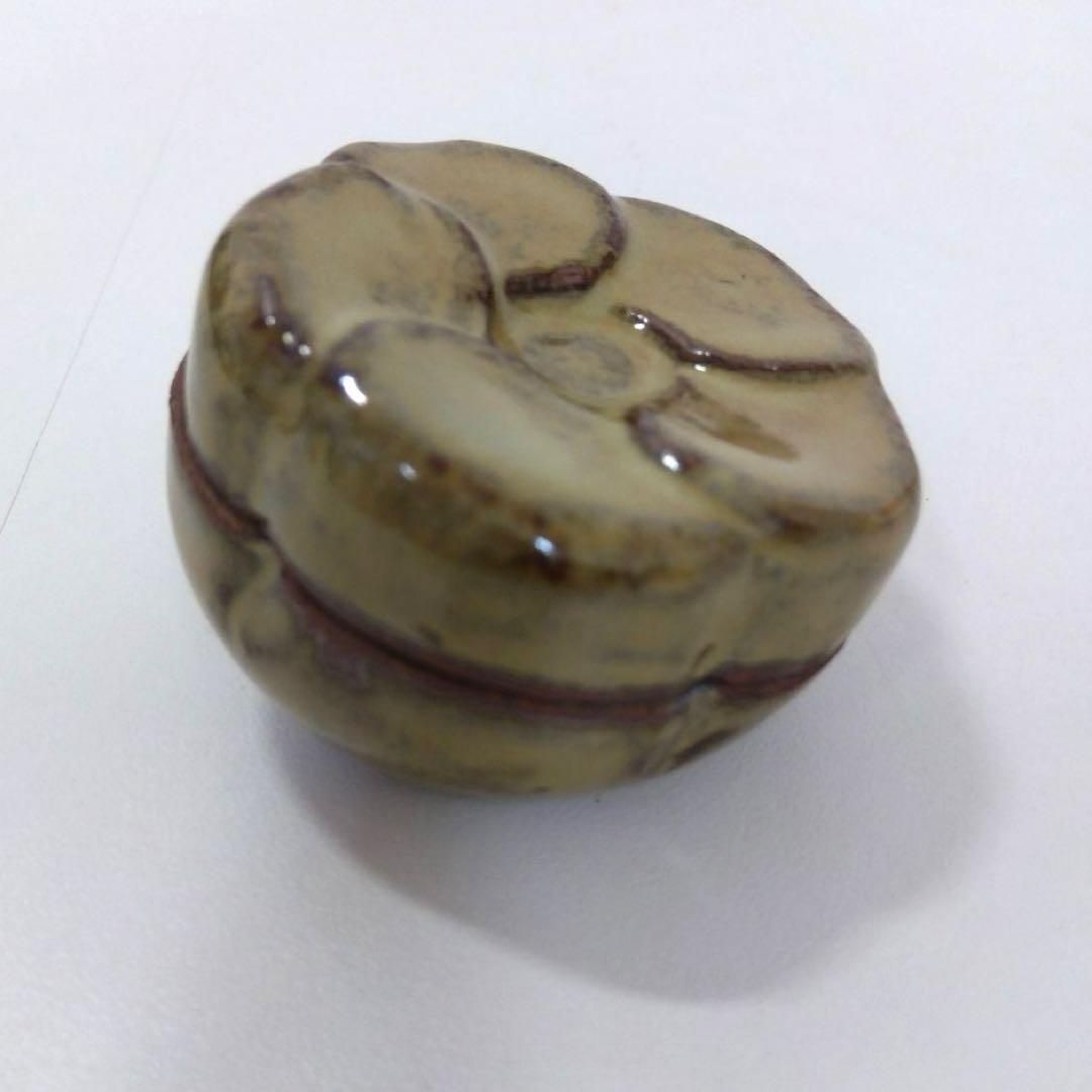 高取焼 亀井味楽 即中斎書付 捻梅香合 共箱