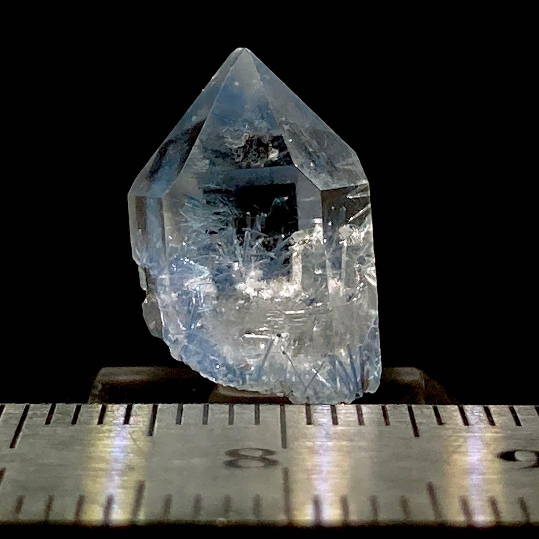 デュモルチェライトインクォーツ 原石 鉱物標本 天然石 水晶 297