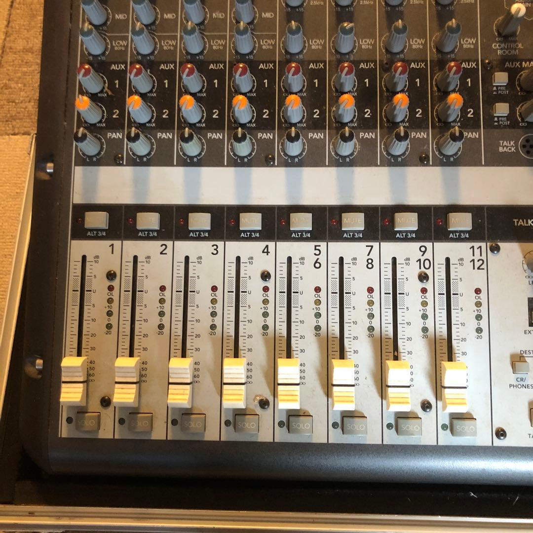 ケース付き　MACKIE ONYX 1220 アナログミキサー