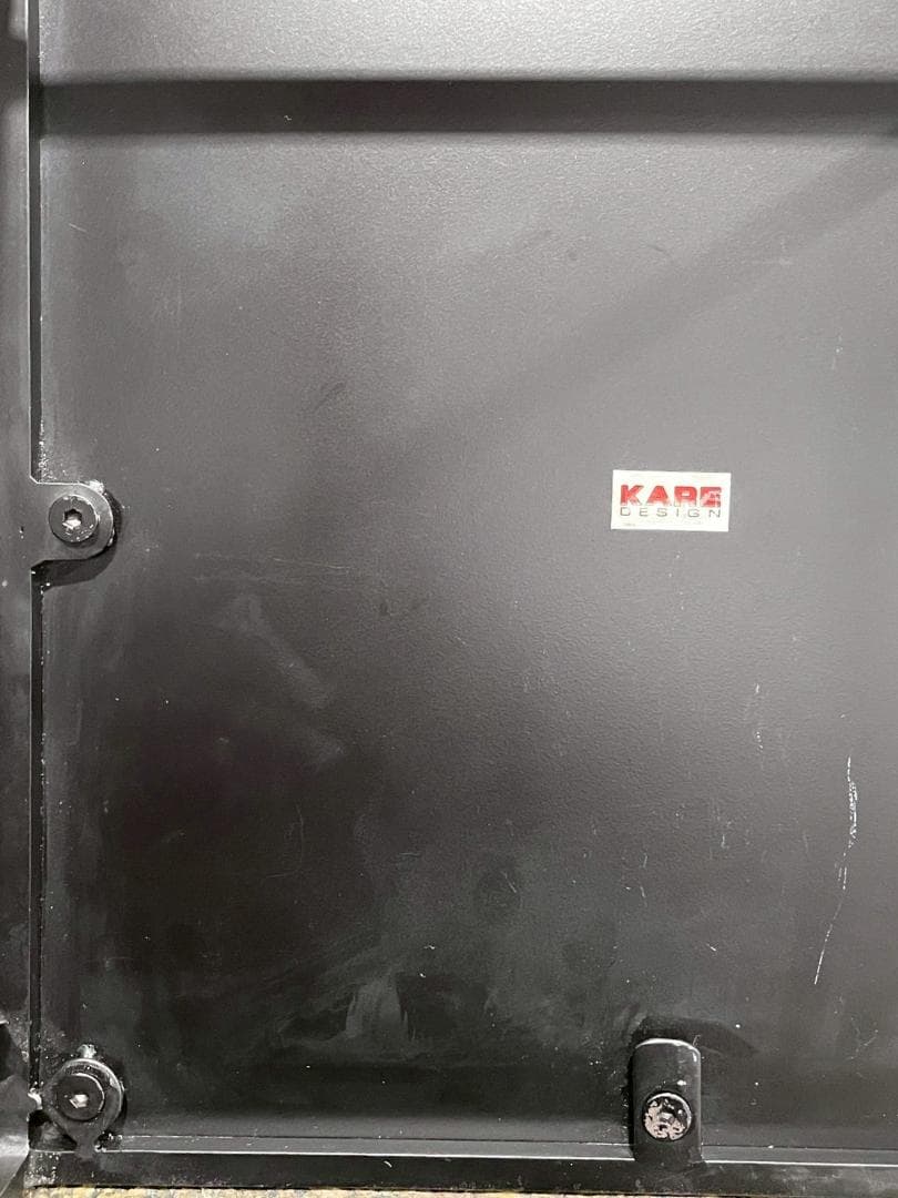 《 KARE / カレ 》 35.5×35.5×46.5cm サイドテーブル