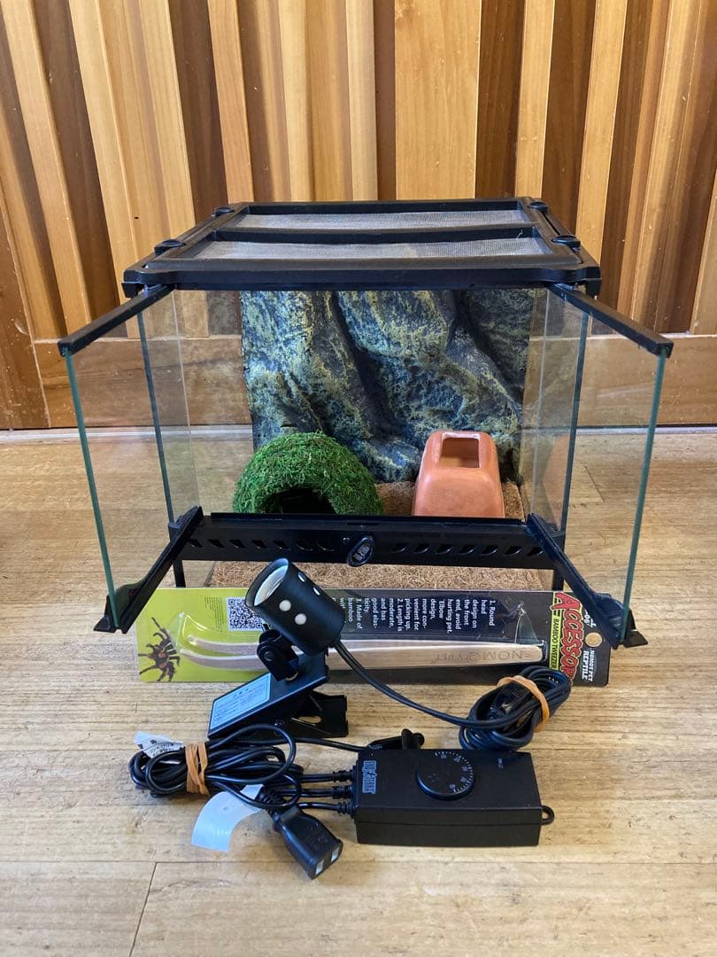 爬虫類ケージ1204545 床8㎝ 床の深さ防水 キャップ金網46×26