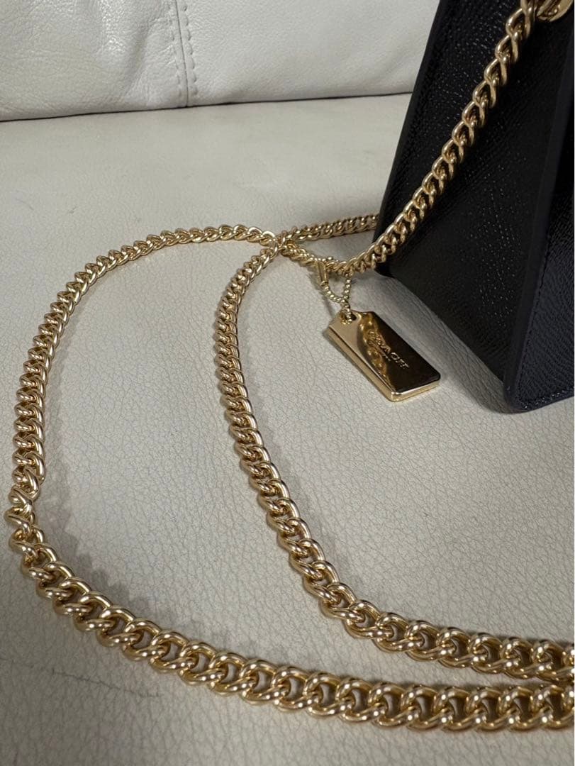 ＣＯＡＣＨ黒 レザー バッグ チェーンストラップ付き