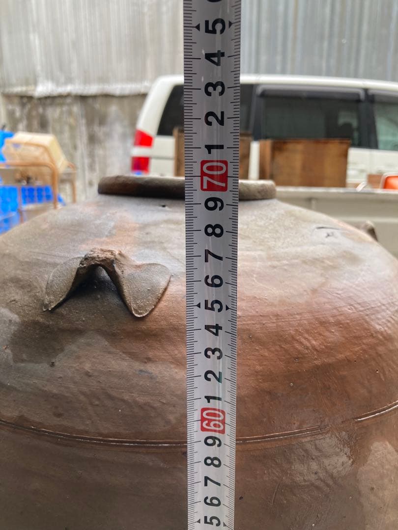 旧家蔵出し　かなり大きな壺　年代物