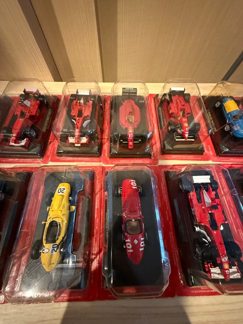 ※ともきち歴代フェラーリコレクション 1/43 スケール　30個セット