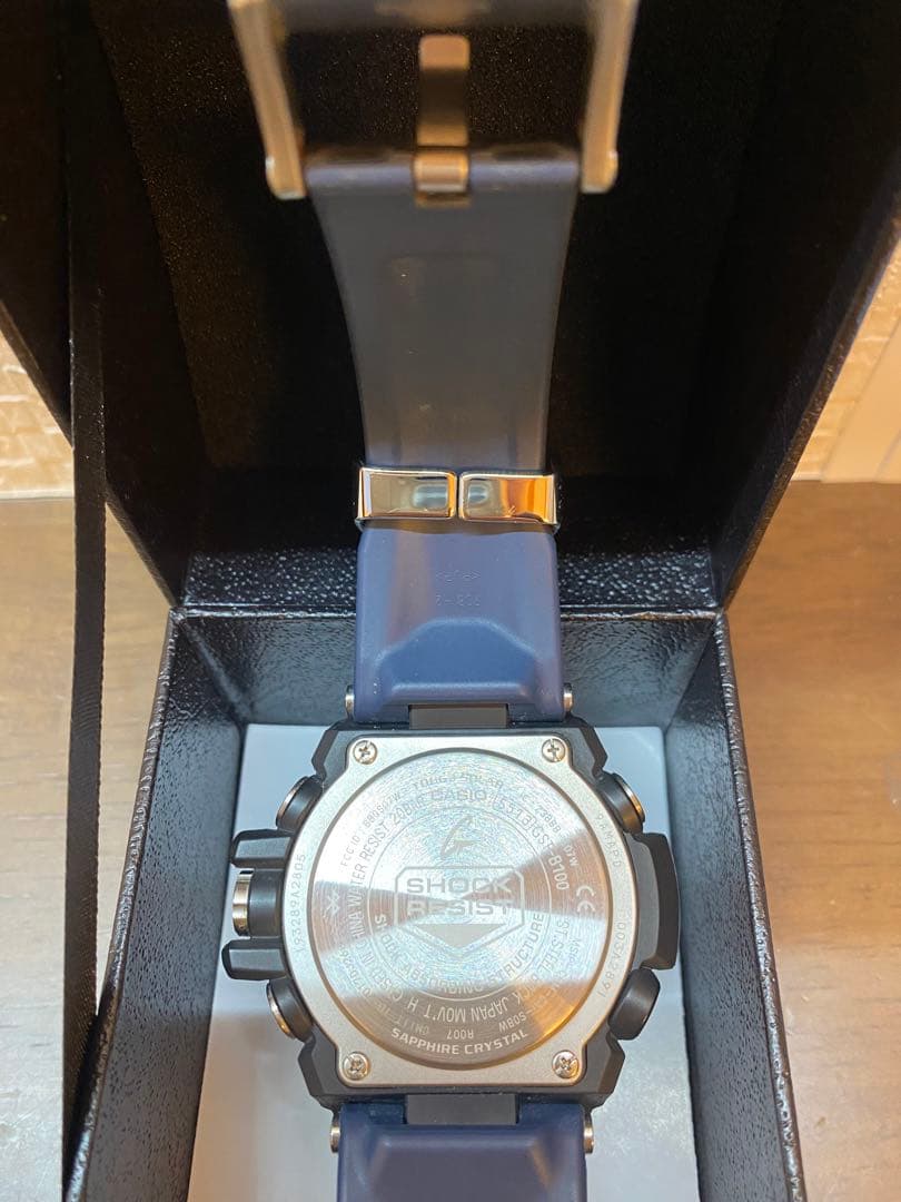 【未使用に近い極美品】G-SHOCKGST-B100-1AJFBluetooth