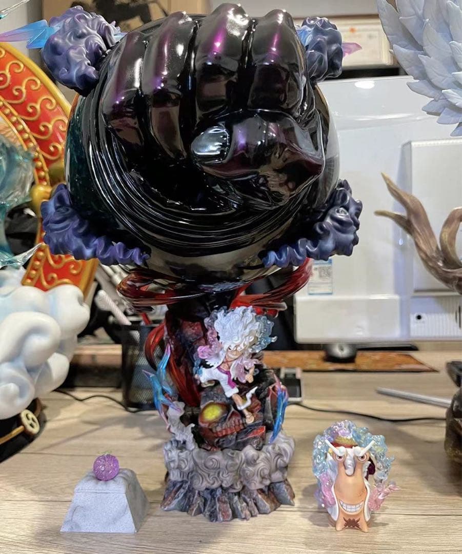 ワンピース Warhead -STUDIO ルフィ ニカ 神猿の槍 フィギュア