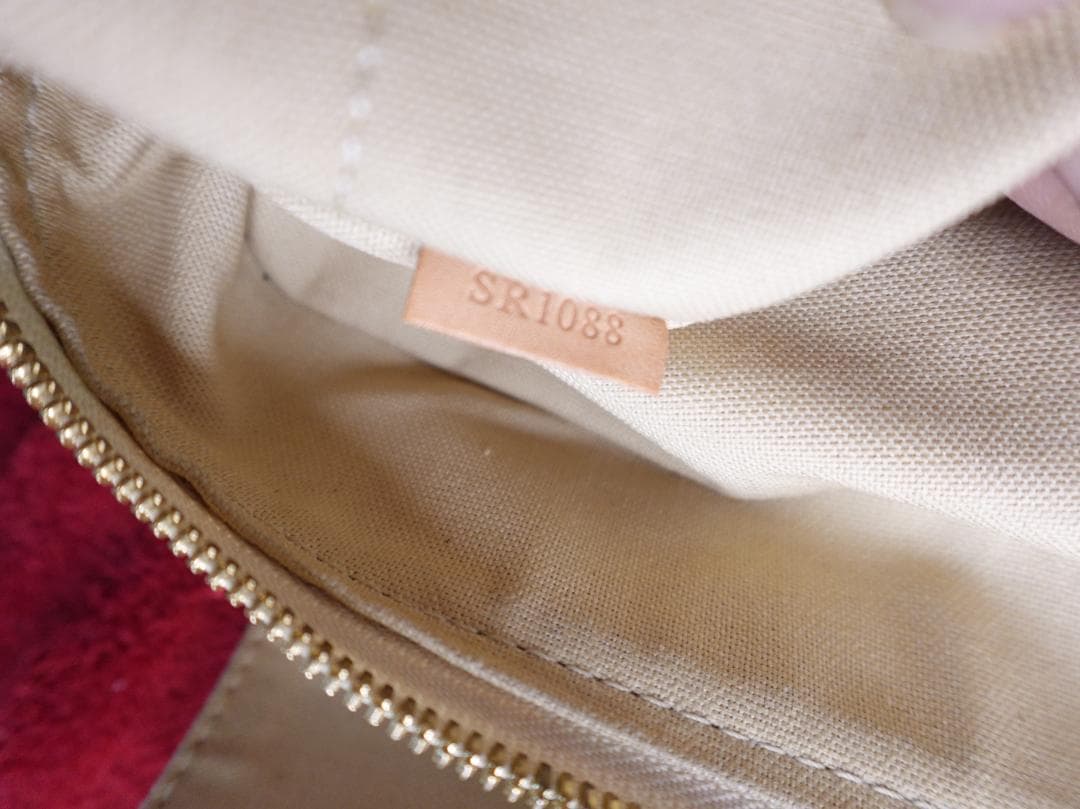 美品ルイヴィトン LOUIS VUITTON ナヴィグリオ アズール ホワイト