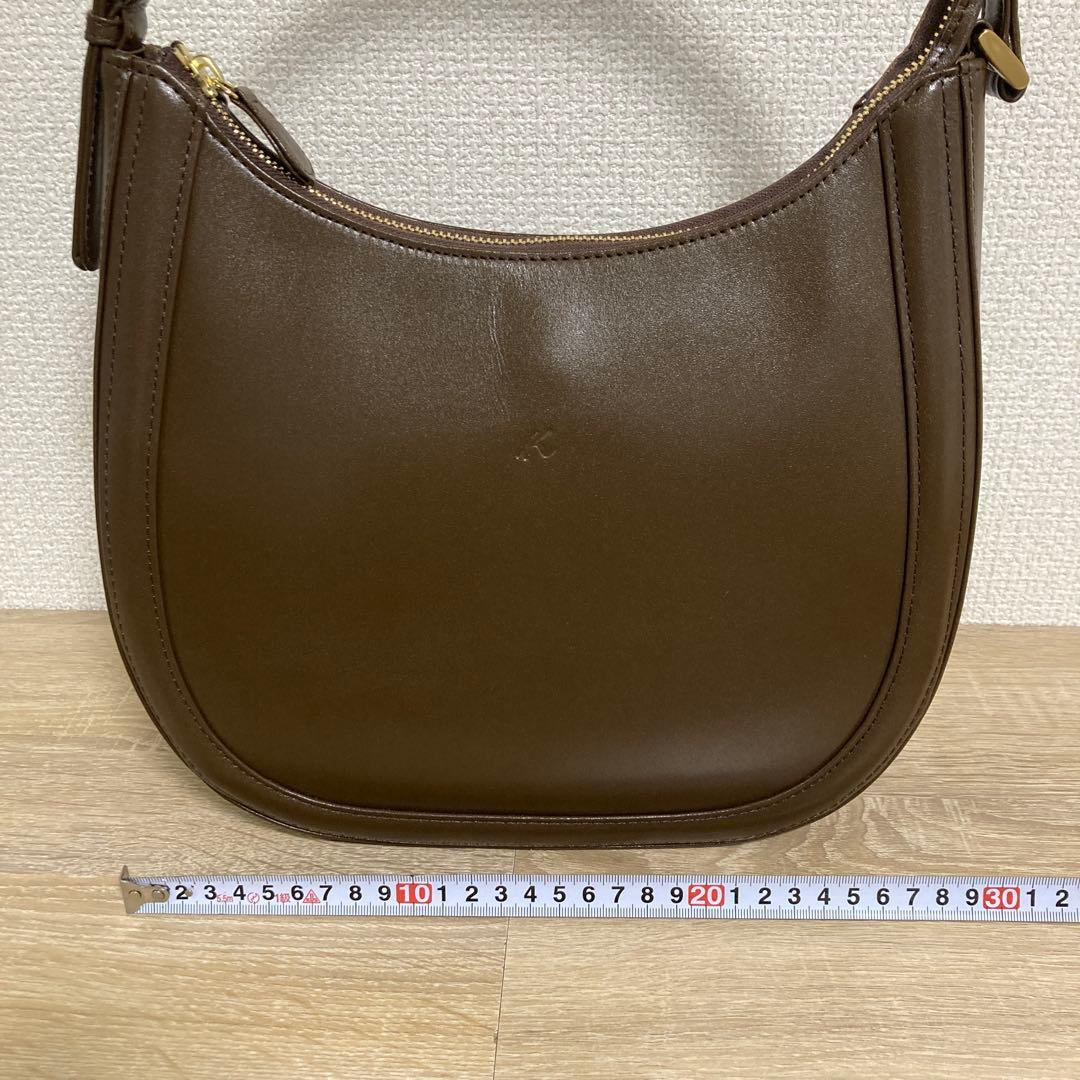 【未使用品】キタムラ　セミショルダーバッグ　チョコ