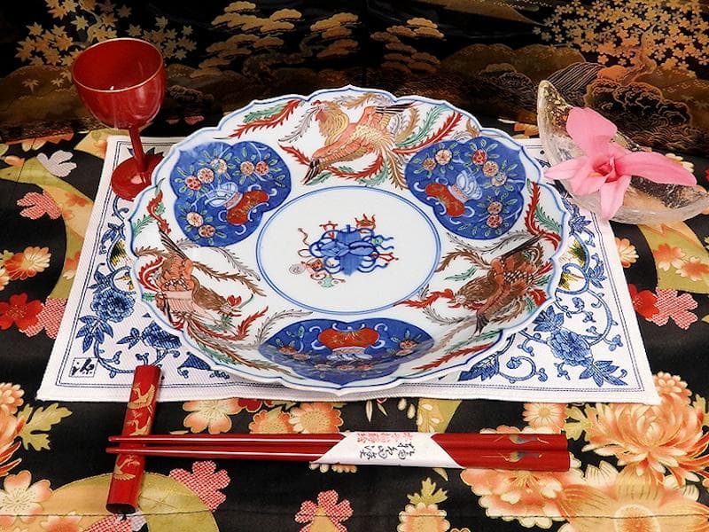 大聖寺伊万里 金襴手 鳳凰に生け花 宝尽くしの図 8寸皿 C414AS-fboh