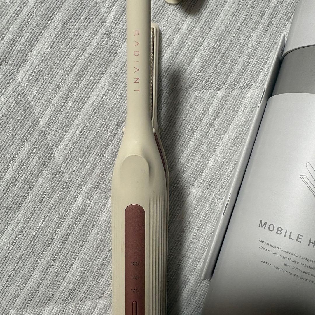 美品 radiant コードレスモバイルヘアアイロン 機内持込可 PC-01WH