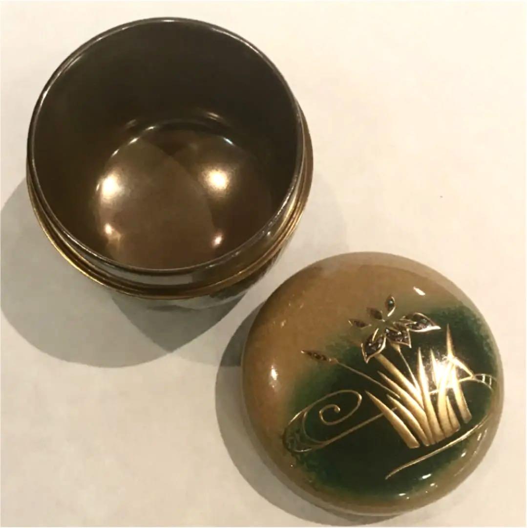 茶道具】大多尾重則作 杜若 内銀地 棗